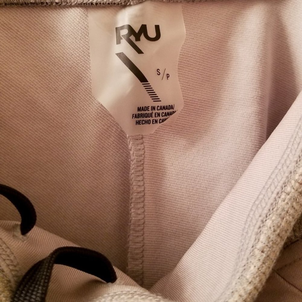 RYU Sport Capris lady's workout gear pants